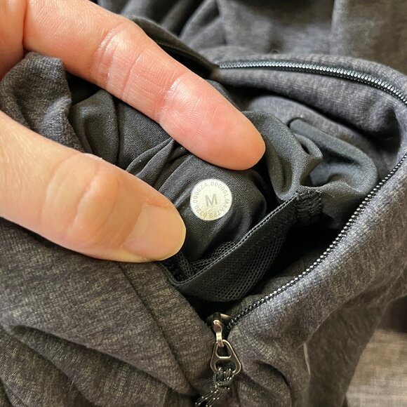 Lululemon Surge Warm Full Zip Hoodie Jacket - Men's Size M - Heathered Gray - Picture 5 of 9